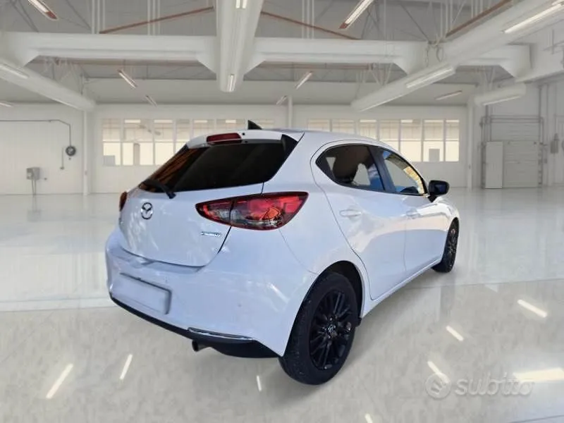Mazda Mazda2 2026 photo 2