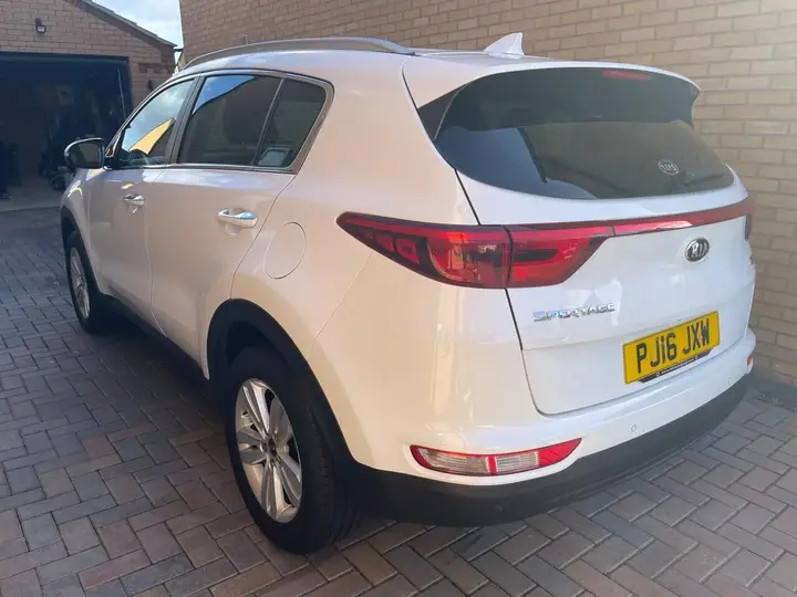Kia Sportage 2016 photo 2