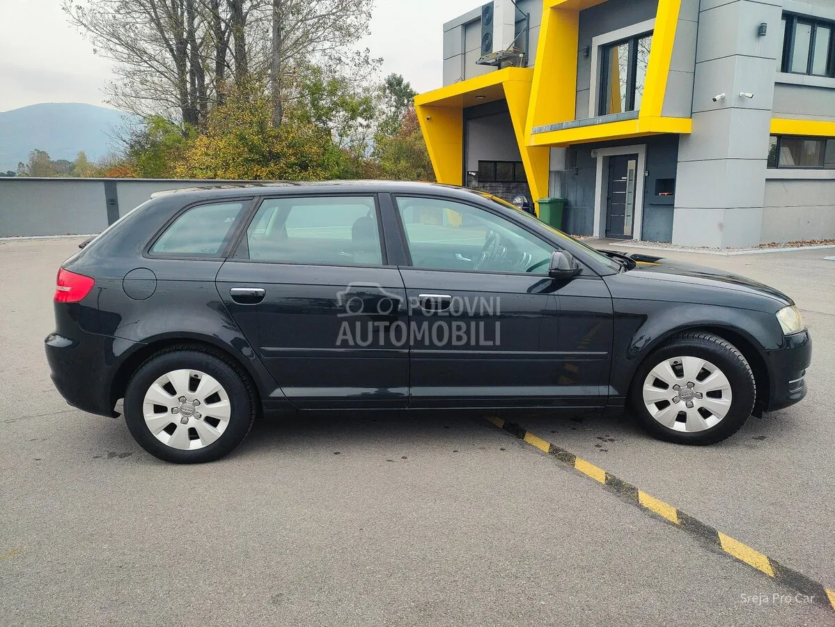 Audi A3 2011 photo 3