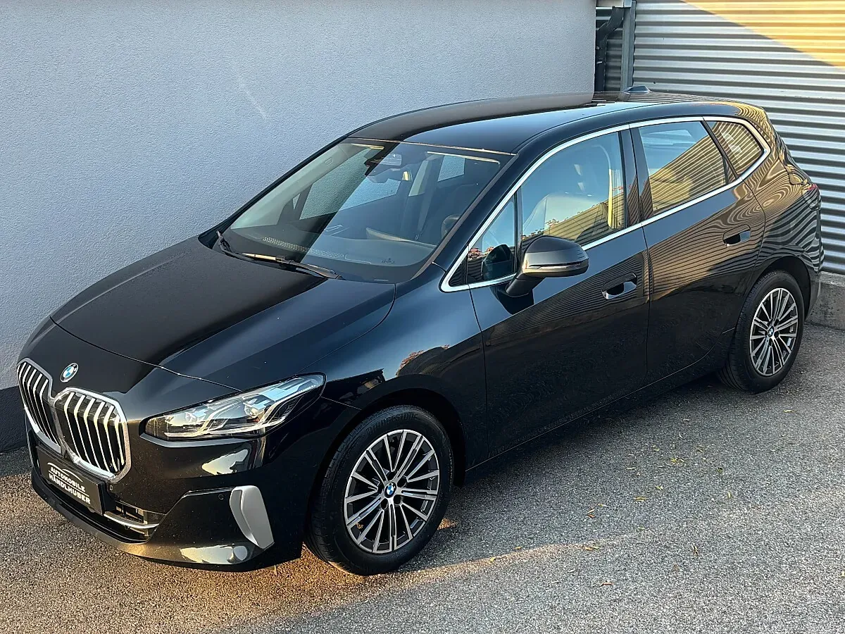 BMW 2 Series 2023 photo 2