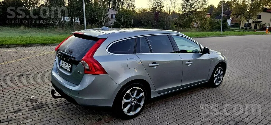 Volvo V60 2011 photo 5