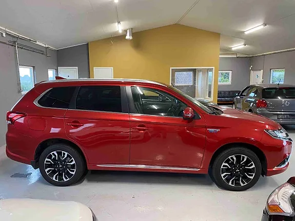 Mitsubishi Outlander 2018 photo 3