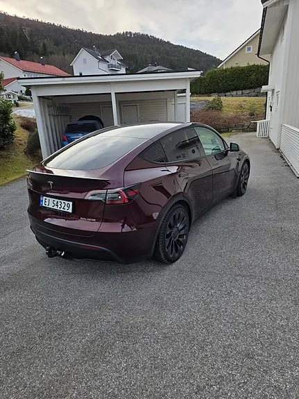 Tesla Model Y 2024 photo 5