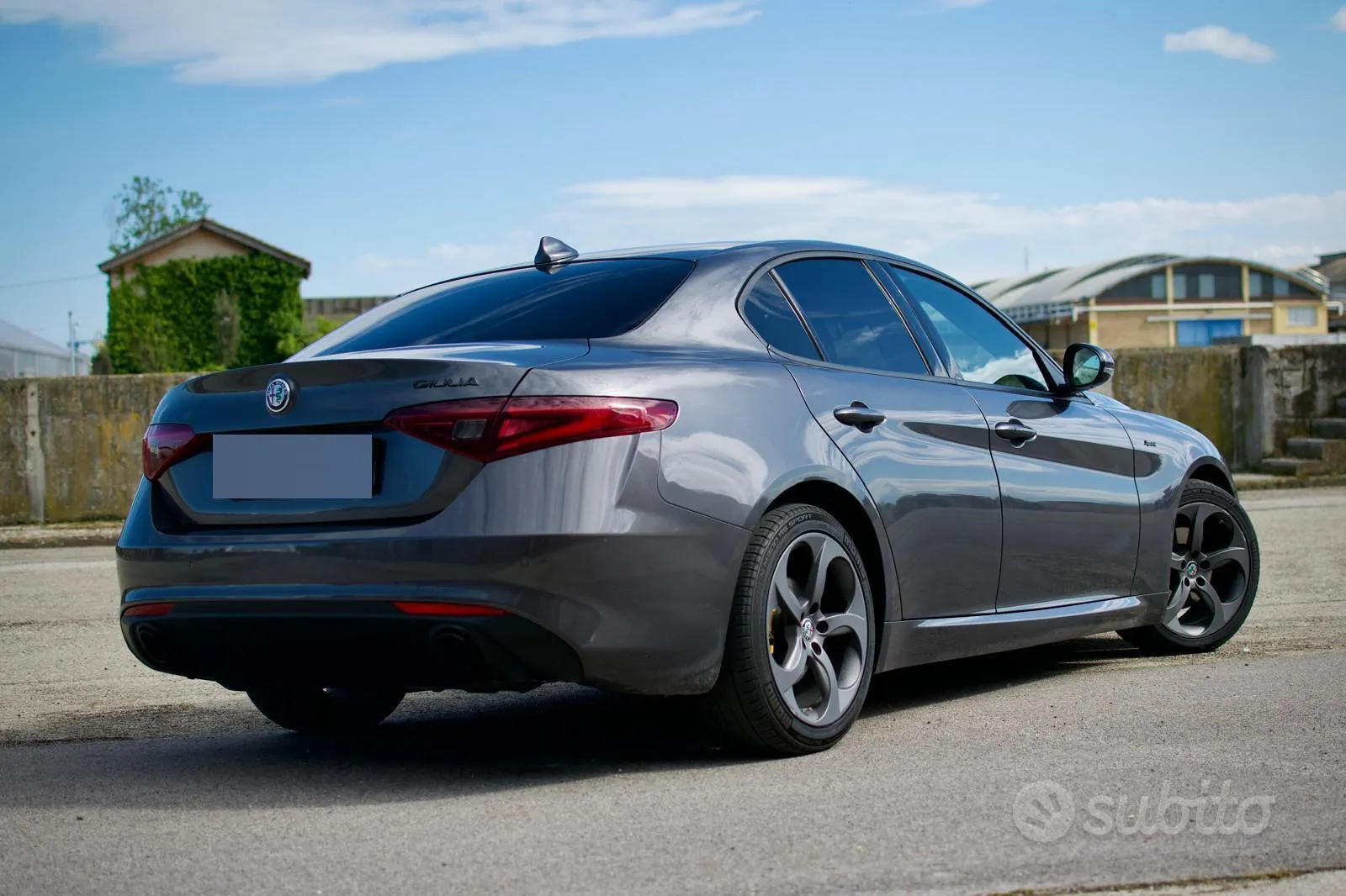 Alfa Romeo Giulia 2021 photo 3