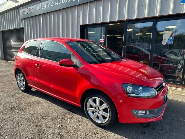 Volkswagen Polo 2012 photo 3