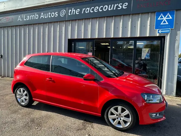 Volkswagen Polo 2012 photo 4