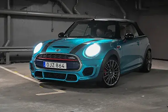 Mini John Cooper Works 2017 photo 3