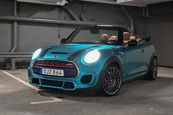 Mini John Cooper Works 2017 photo 2