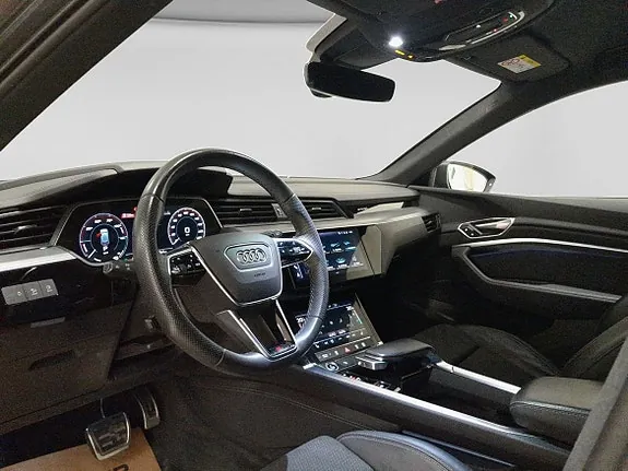 Audi Q8 E-Tron 2024 photo 4