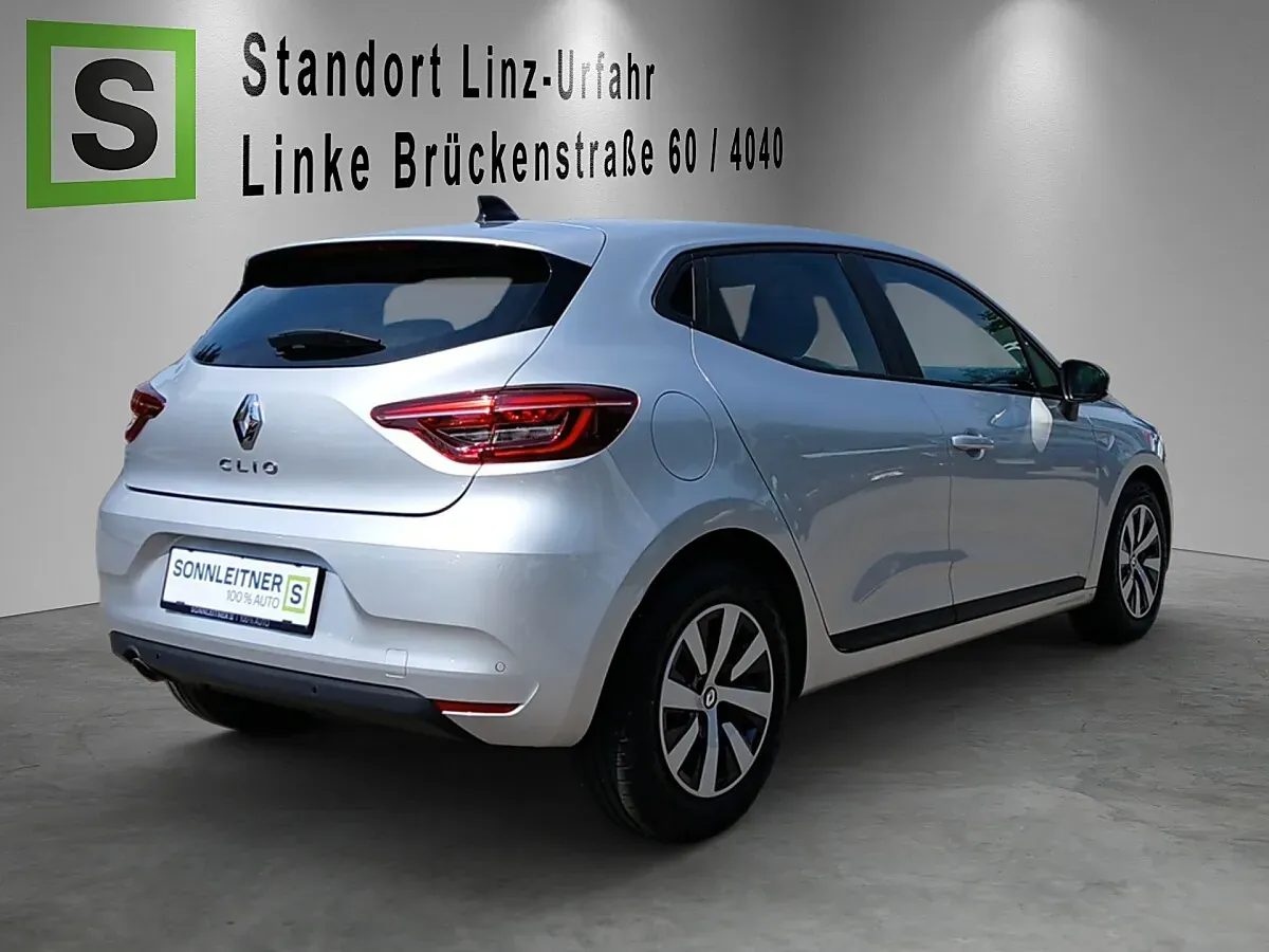 Renault Clio 2023 photo 3