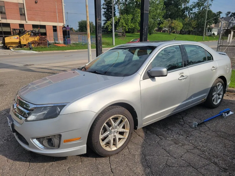 Ford Fusion 2012 photo 2