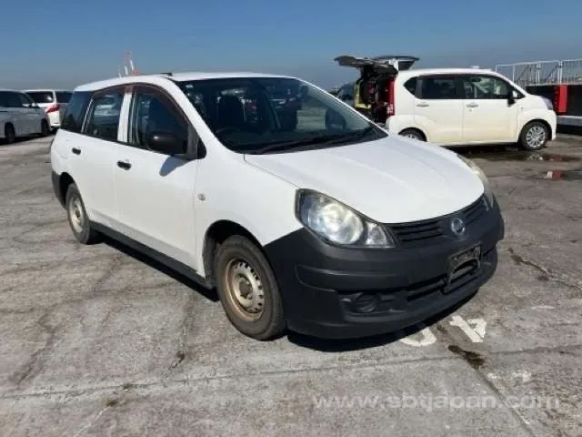 Nissan Ad Van
