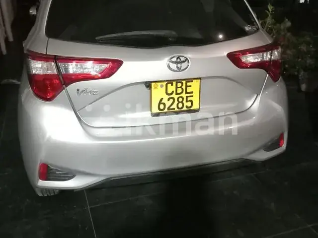 Toyota Vitz 2018 photo 4