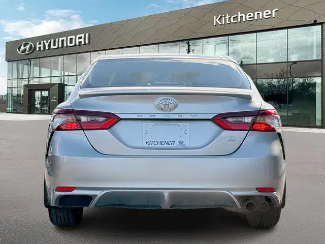 Toyota Camry 2023 photo 4