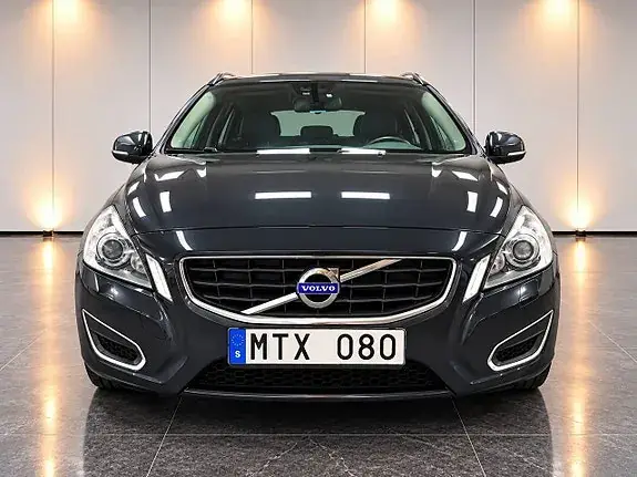 Volvo V60 2013 photo 2