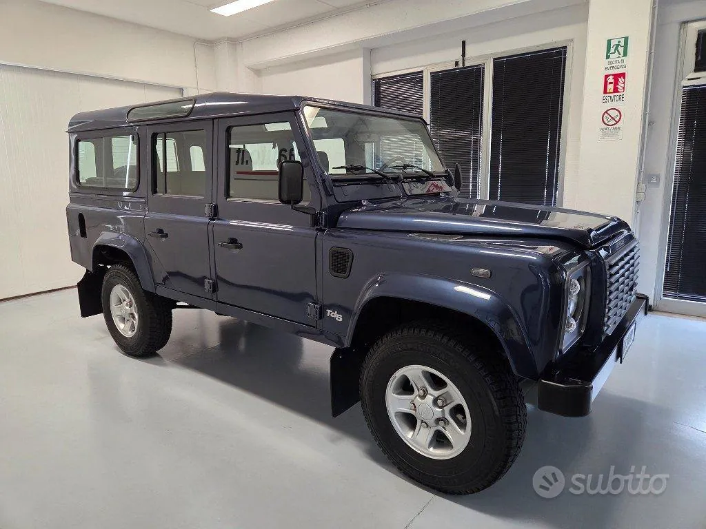 Land Rover Defender 2005 photo 3
