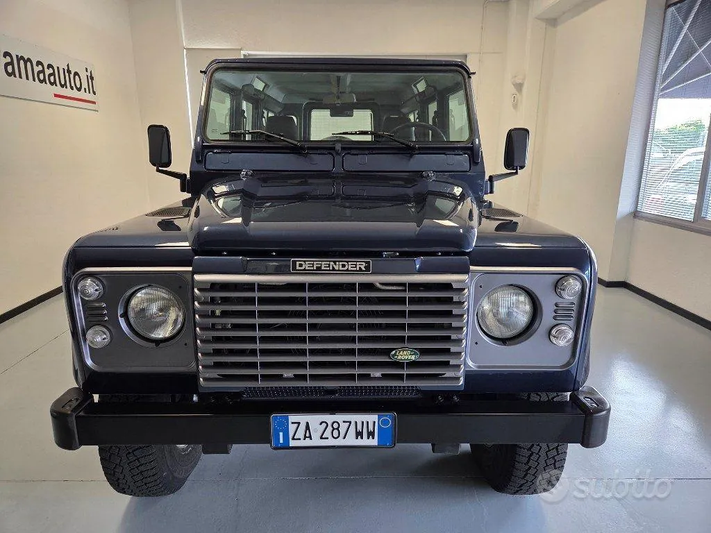 Land Rover Defender 2005 photo 2