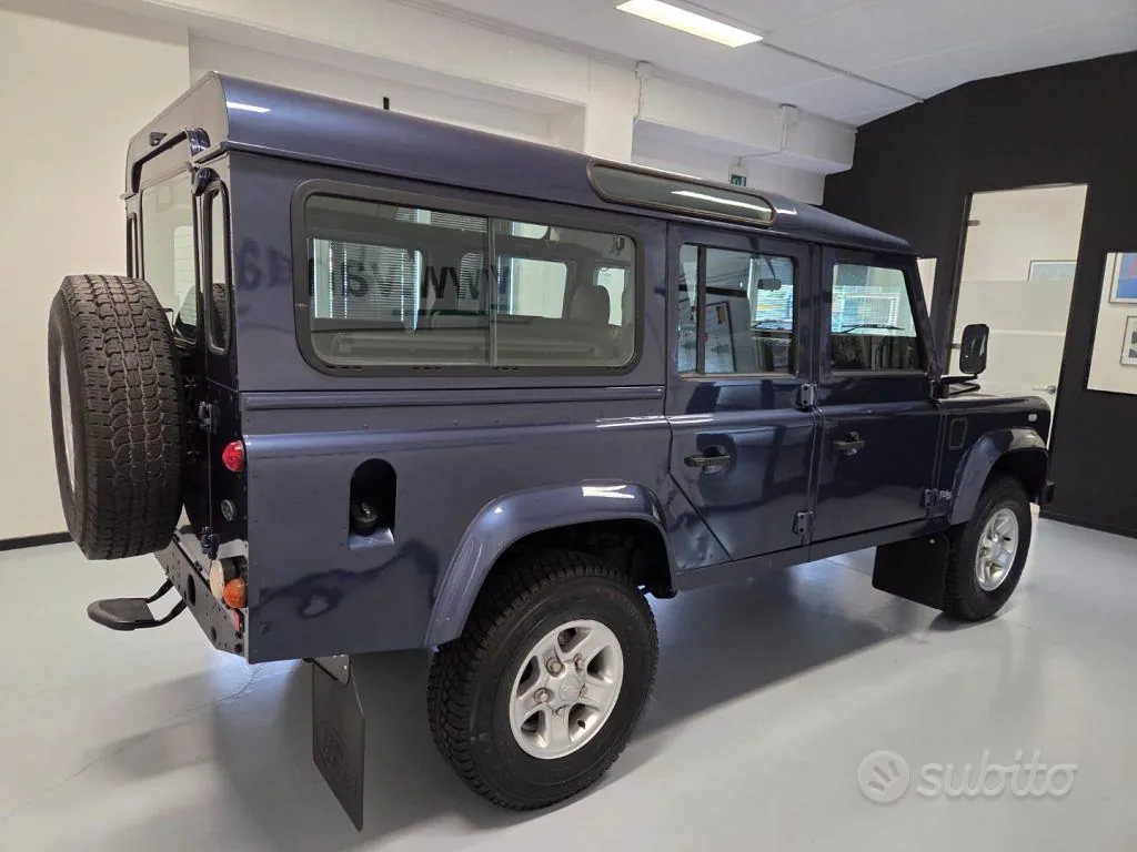 Land Rover Defender 2005 photo 4