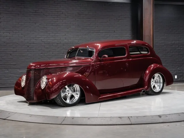 Ford Tudor 1938 photo 3