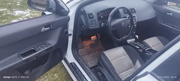 Volvo V50 2011 photo 5