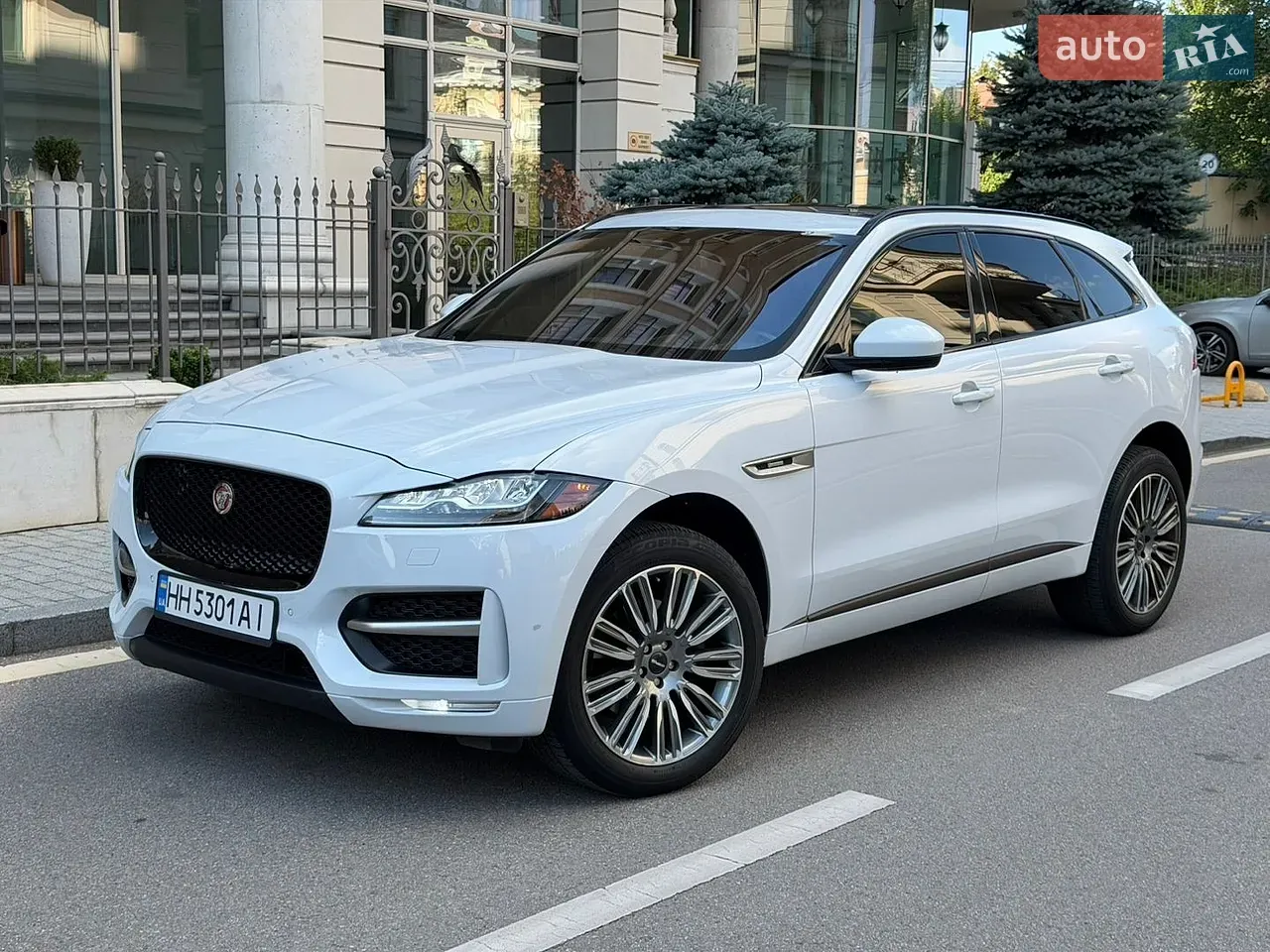 Jaguar F-Pace