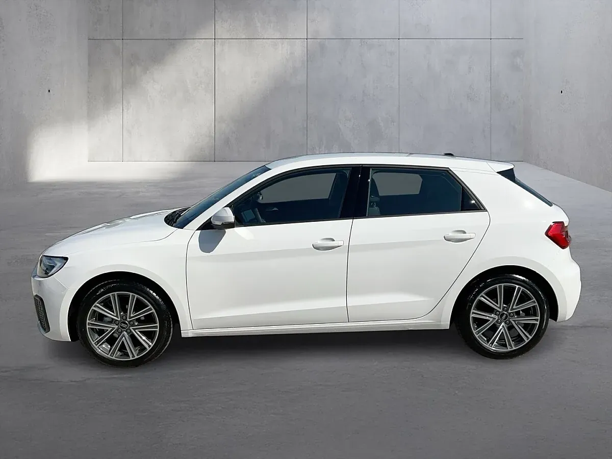 Audi A1 2026 photo 2