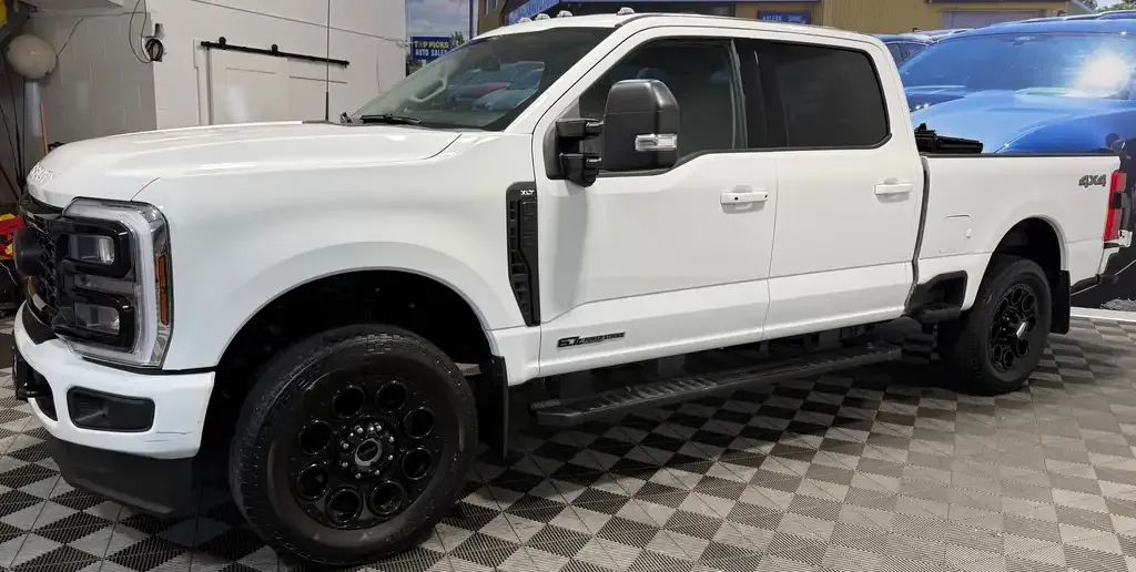 Ford F 250 2025 photo 2