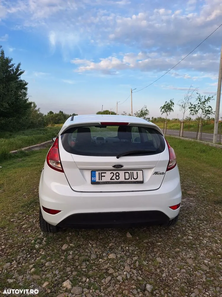 Ford Fiesta 2014 photo 3