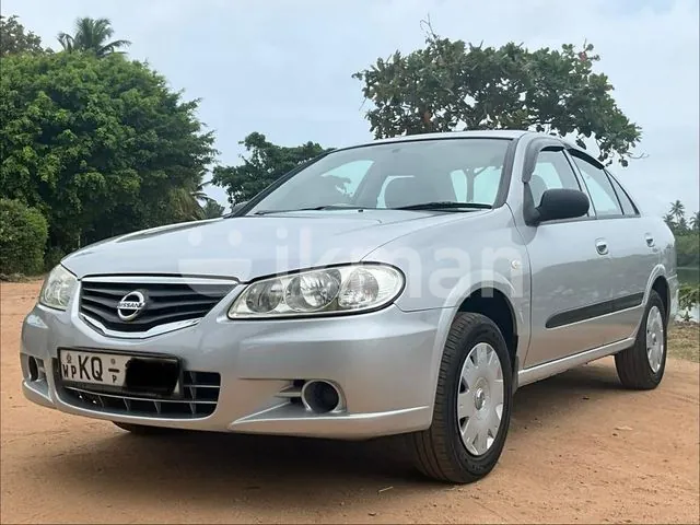 Nissan Sunny 2011 photo 3