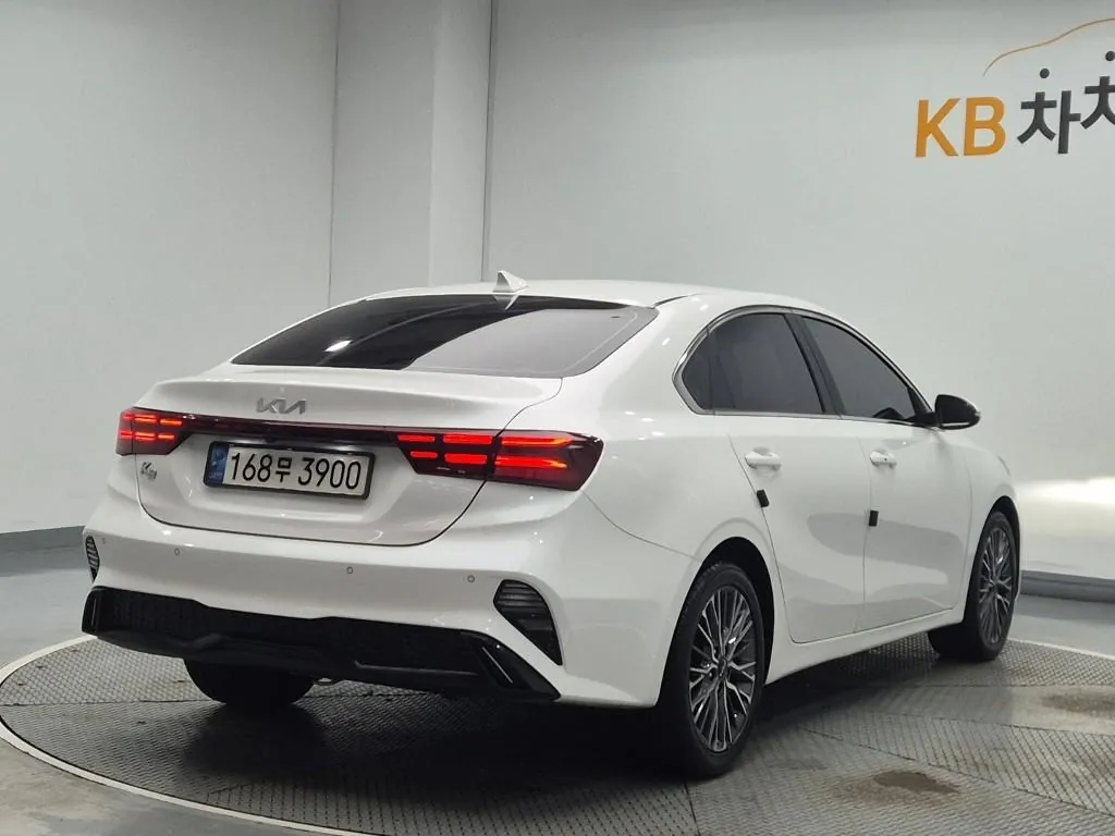 Kia K3 2022 photo 3