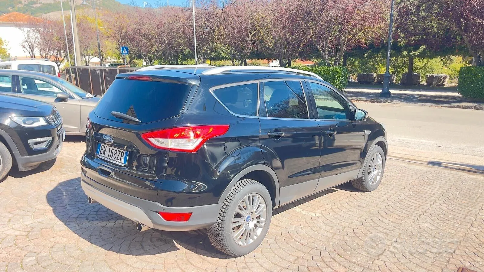 Ford Kuga 2014 photo 3