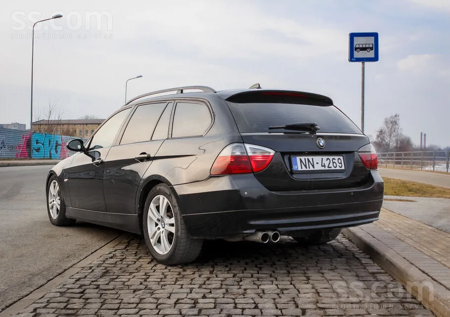 BMW 330Xd 2006 photo 3