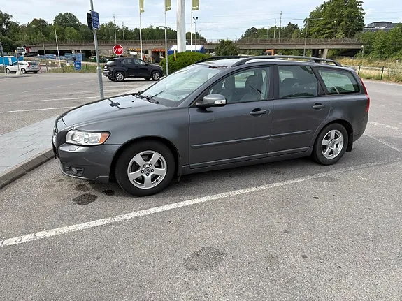 Volvo V50 2008 photo 2