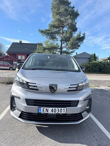 Peugeot E-Traveller 2025 photo 5