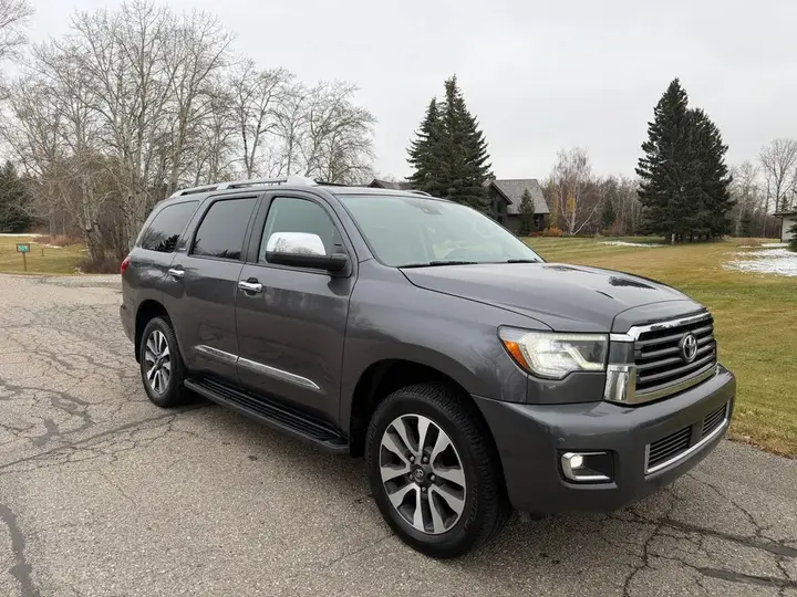 Toyota Sequoia