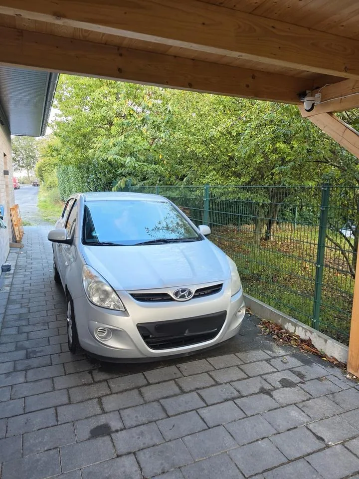 Hyundai I20