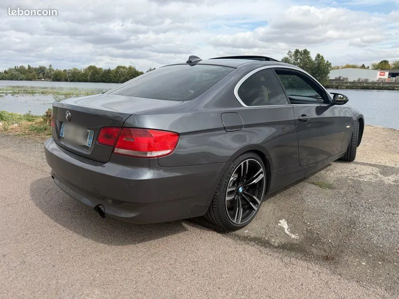BMW 3 Series 2007 photo 3