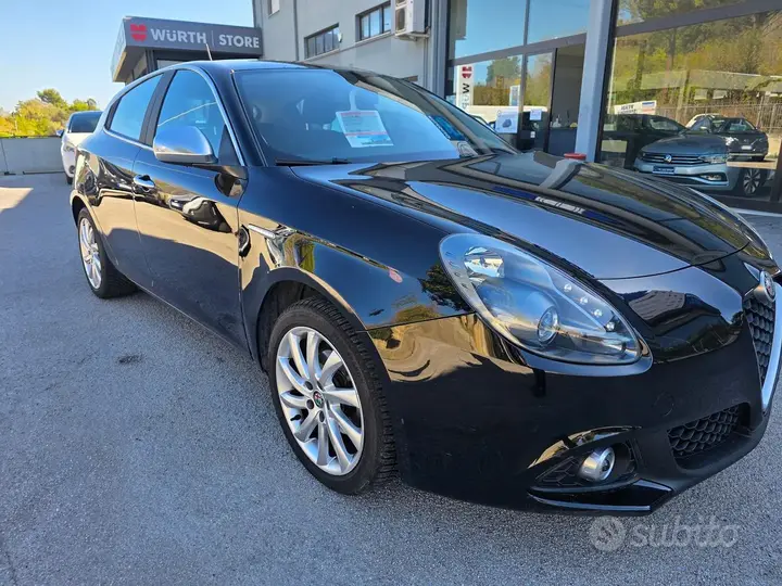 Alfa Romeo Giulietta 2016 photo 2