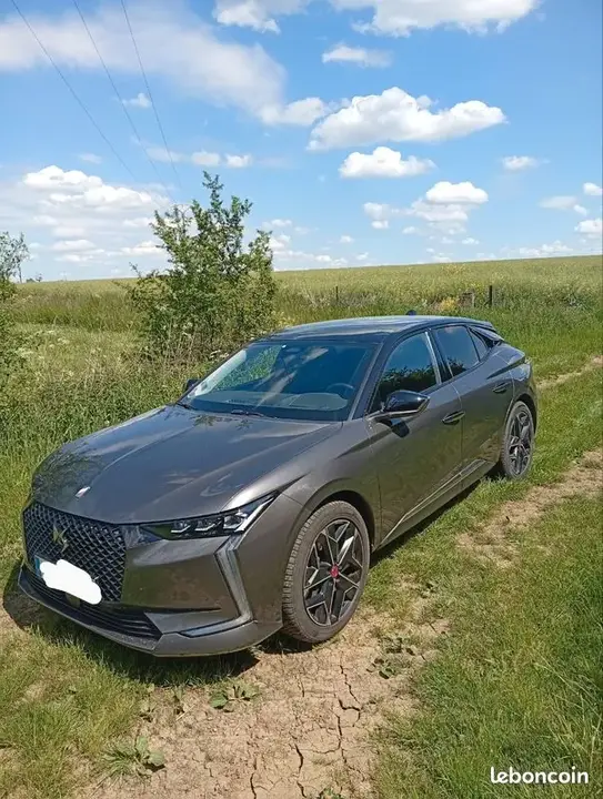 DS Automobiles Ds 4