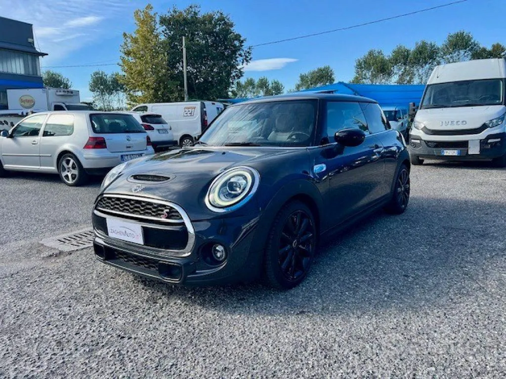 Mini Cooper 2020 photo 2