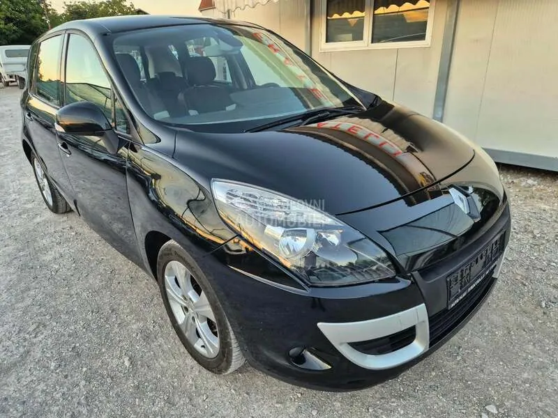 Renault Scenic 2011 photo 5