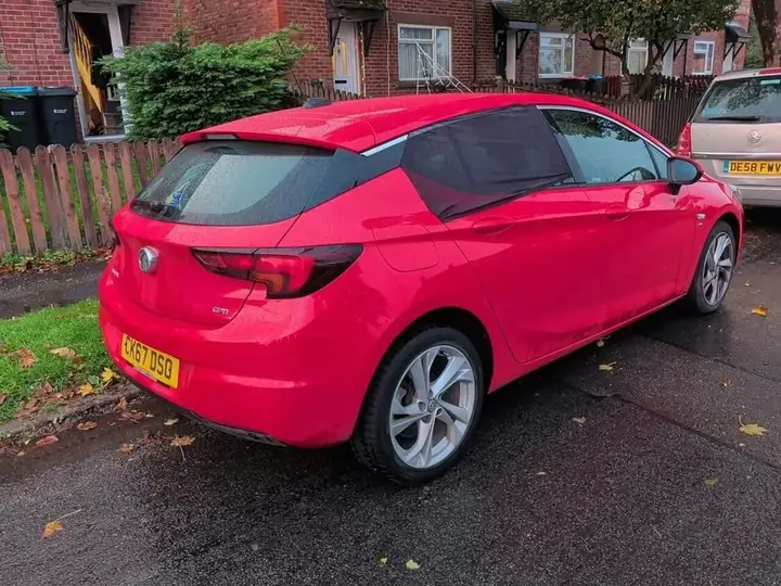 Vauxhall Astra 2017 photo 4
