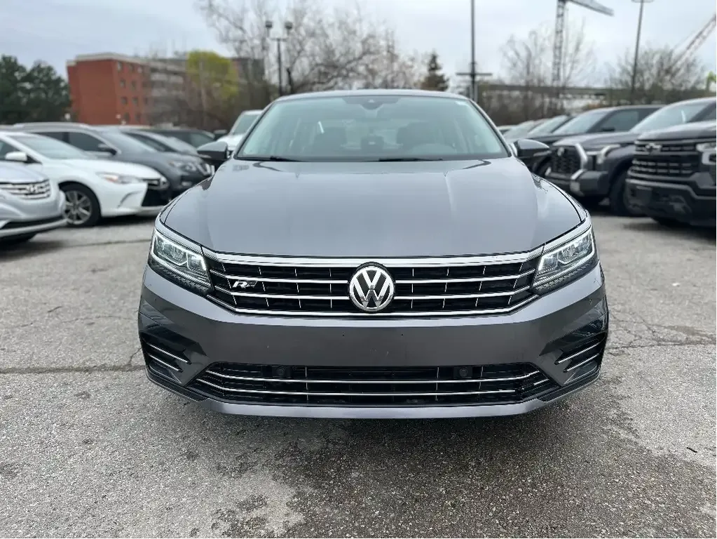 Volkswagen Passat 2018 photo 2