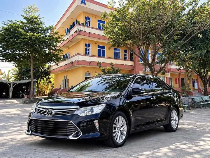 Toyota Camry 2017 photo 3