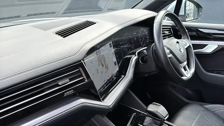 Volkswagen Touareg 2020 photo 3
