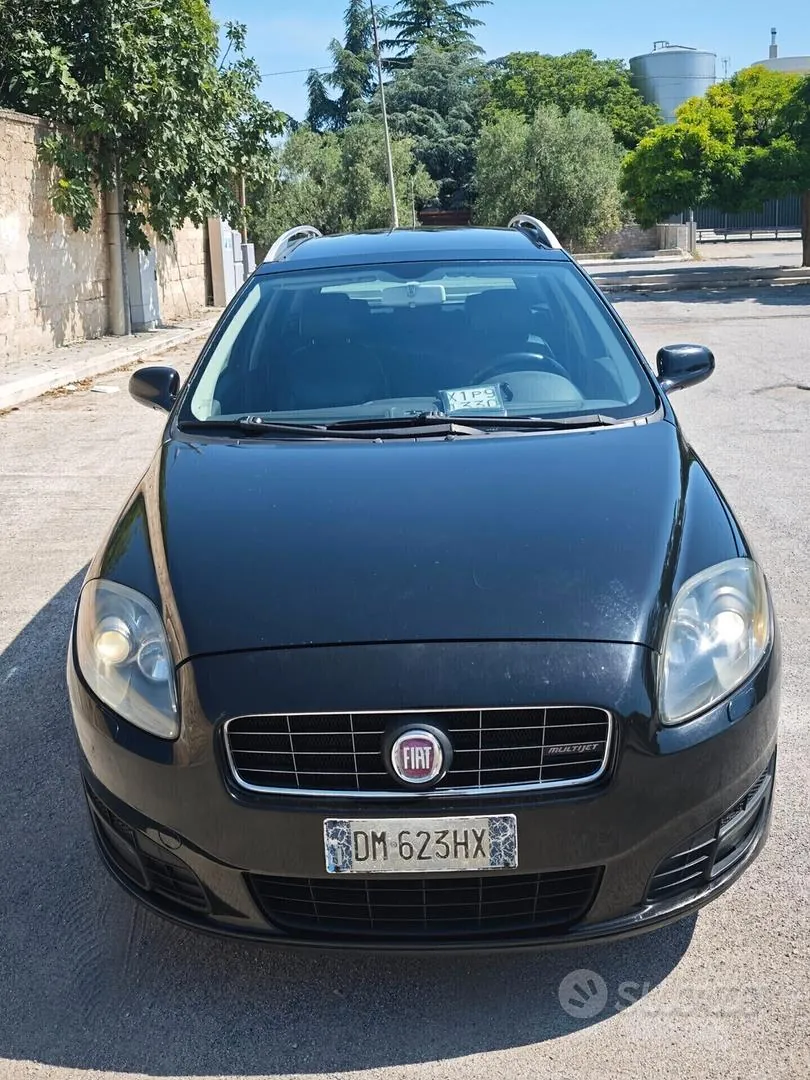 Fiat Croma 2010 photo 2
