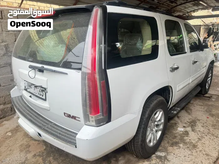 GMC Yukon 2007 photo 3