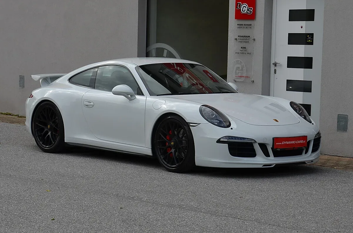 Porsche 911