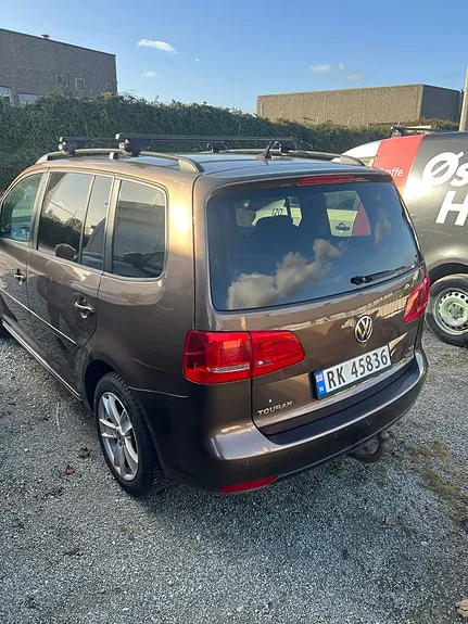 Volkswagen Touran 2012 photo 5