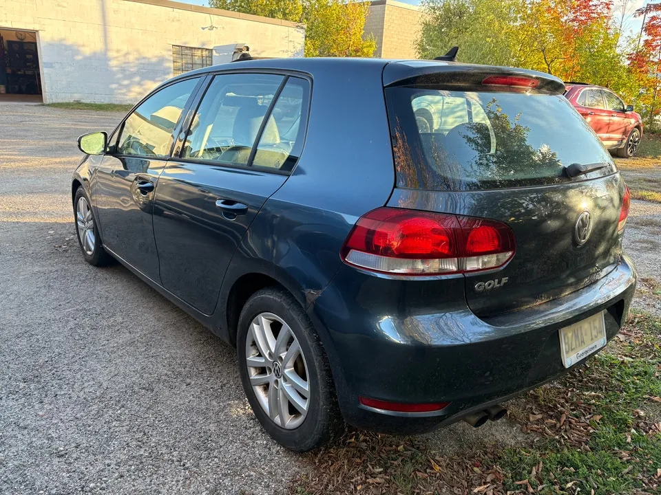 Volkswagen Golf 2011 photo 5